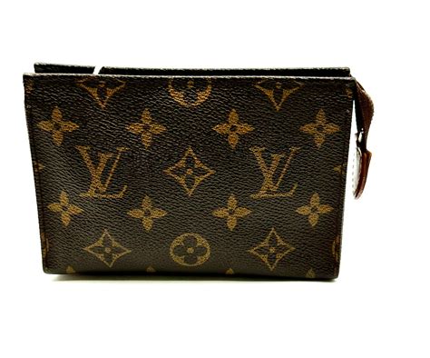 neceser falso louis vuitton
